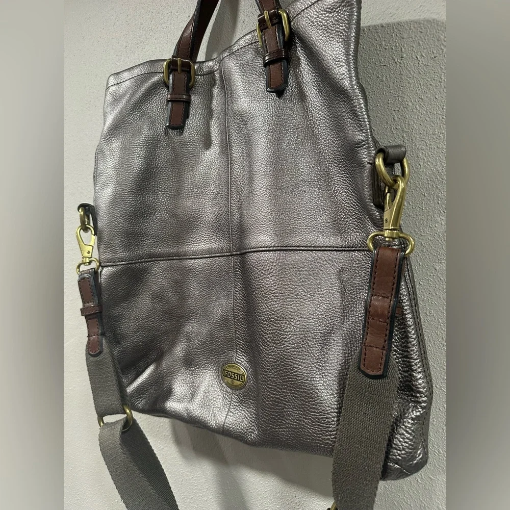 Fossil Explorer Foldover Metallic Pewter Leather - Picture 3 of 12